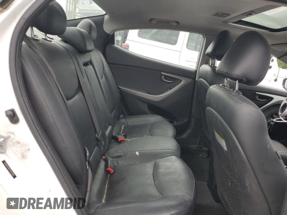 2013 Hyundai Elantra GLS z VIN 5NPDH4AE0DH289188, wystawiony jako Copart lot #58655805 z przebiegiem 211 644 mil mil oraz Czysty tytuł • Clean title. Historia ofert i sprzedaży dostępna na DreamBid. Obrazek 10.