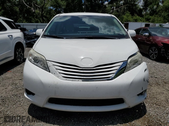 2015 Toyota Sienna LE AAS with VIN 5TDKK3DC1FS660904, listed as a Copart auction lot 61418275 with 132,056 mi miles and Salvage title. Bid and sale history available at DreamBid. Image 5.