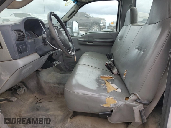2006 Ford F-350 XL with VIN 1FTSF305X6EC68845, listed as a Copart auction lot 54067395 with 297,762 mi miles and Clean Title. Bid and sale history available at DreamBid. Image 7.