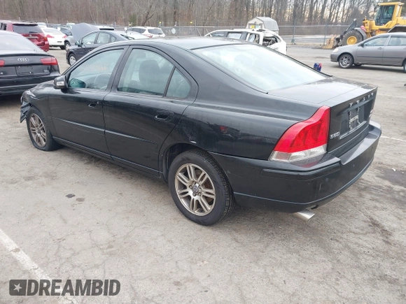 2009 Volvo S60 2.5T with VIN YV1RH592692723722, listed as a IAAI auction lot 41302600 with 126,027 mi miles. Bid and sale history available at carsss.com. Image 3.