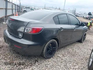 2013 Mazda 3 i Touring with VIN JM1BL1V76D1752992, listed as a IAAI auction lot 41868271 with 259,007 mi miles and . Bid and sale history available at carsss.com. Image 4.