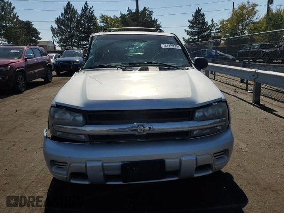 2007 Chevrolet TrailBlazer LS with VIN 1GNDT13S772262485, listed as a Copart auction lot 74128274 with 154,369 mi miles and Non Repairable. Bid and sale history available at carsss.com. Image 5.