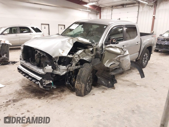 2023 Toyota Tacoma SR z VIN 3TMCZ5AN4PM597509, wystawiony jako IAAI lot #42020023 z przebiegiem 36 941 mil mil oraz . Historia ofert i sprzedaży dostępna na DreamBid. Obrazek 17.