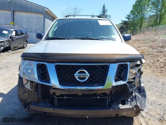 2011 Nissan Pathfinder SV with VIN 5N1AR1NN1BC626741, listed as a IAAI auction lot 41957479 with 204,128 mi miles. Bid and sale history available at carsss.com. Image 13.
