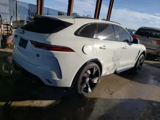 2022 Jaguar F-Pace SVR with VIN SADCZ2EEXNA694138, listed as a Copart auction lot 76778653 with 38,121 mi miles and . Bid and sale history available at DreamBid. Image 3.