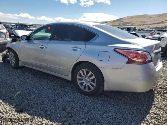 2015 Nissan Altima 2.5 S with VIN 1N4AL3AP7FC450945, listed as a Copart auction lot 48734995 with 0 mi miles and Salvage Title. Bid and sale history available at carsss.com. Image 2.