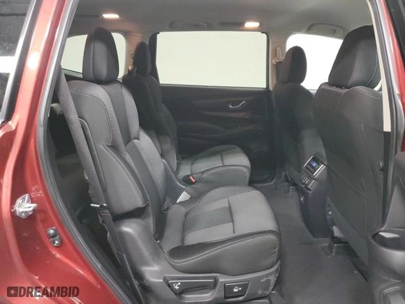 2024 Subaru Ascent Premium with VIN 4S4WMAED0R3446592, listed as a Copart auction lot 42415855 with 5,670 mi miles and Clean Title. Bid and sale history available at carsss.com. Image 11.
