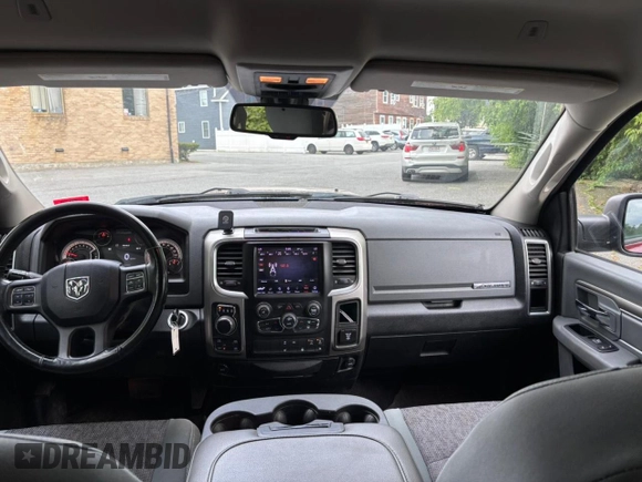 2018 Ram 1500 Outdoorsman z VIN 1C6RR7TT6JS186572, wystawiony jako Copart lot #65097315 z przebiegiem 190 338 mil mil oraz Czysty tytuł • Clean title. Historia ofert i sprzedaży dostępna na DreamBid. Obrazek 9.