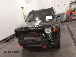 2018 Jeep Renegade Trailhawk z VIN ZACCJBCB7JPH91187, wystawiony jako IAAI lot #41984322 z przebiegiem 72 881 mil mil oraz . Historia ofert i sprzedaży dostępna na DreamBid. Obrazek 13.