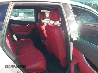 2018 Maserati Levante z VIN ZN661XUA9JX295951, wystawiony jako IAAI lot #41735398 z przebiegiem 32 367 mil mil oraz . Historia ofert i sprzedaży dostępna na DreamBid. Obrazek 8.