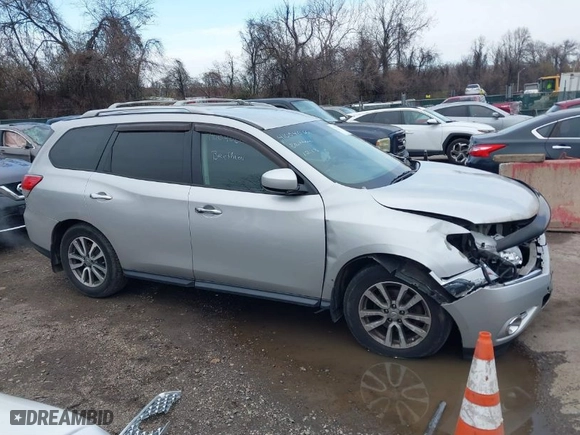 2015 Nissan Pathfinder S with VIN 5N1AR2MMXFC652324, listed as a IAAI auction lot 41004060 with 117,083 mi miles. Bid and sale history available at carsss.com. Image 14.
