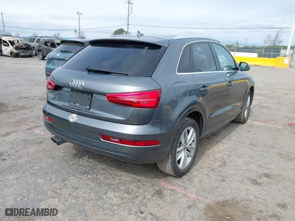 2018 Audi Q3 Premium Plus with VIN WA1HCCFS7JR019415, listed as a IAAI auction lot 41709593 with 59,445 mi miles. Bid and sale history available at carsss.com. Image 4.