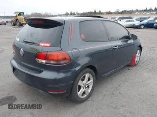2011 Volkswagen Golf z VIN WVWBA7AJXBW083359, wystawiony jako IAAI lot #41154408 z przebiegiem 190 218 mil mil oraz . Historia ofert i sprzedaży dostępna na DreamBid. Obrazek 4.