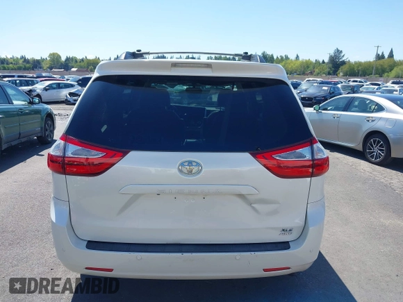 2017 Toyota Sienna XLE z VIN 5TDDZ3DC5HS162857, wystawiony jako IAAI lot #42054307 z przebiegiem 85 451 mil mil oraz . Historia ofert i sprzedaży dostępna na DreamBid. Obrazek 17.