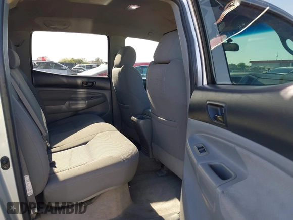 2007 Toyota Tacoma PreRunner with VIN 5TEJU62N27Z370963, listed as a IAAI auction lot 42057558 with 192,041 mi miles. Bid and sale history available at carsss.com. Image 8.