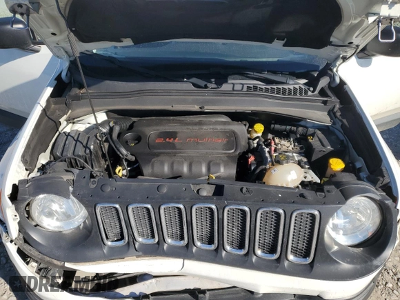 2018 Jeep Renegade Sport with VIN ZACCJAAB7JPG95279, listed as a Copart auction lot 47097815 with 152,849 mi miles and Salvage Title. Bid and sale history available at DreamBid. Image 13.