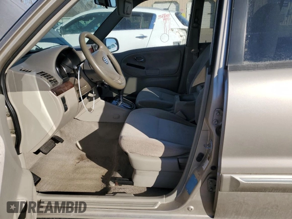 2004 Suzuki XL7 LX z VIN JS3TX92V344114452, wystawiony jako Copart lot #42338075 z przebiegiem 158 359 mil mil oraz Szkody całkowita. Historia ofert i sprzedaży dostępna na DreamBid. Obrazek 7.