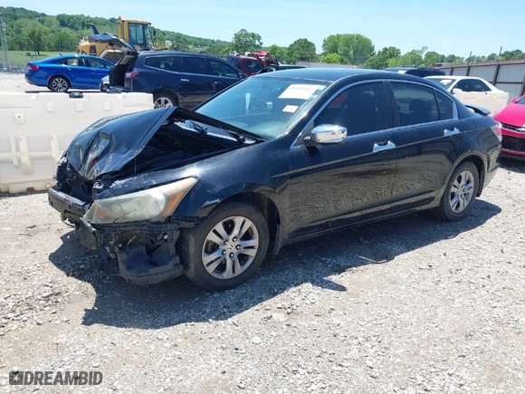 2011 Honda Accord Sdn SE with VIN 1HGCP2F61BA016318, listed as a IAAI auction lot 39391412 with 181,605 mi miles. Bid and sale history available at carsss.com. Image 2.