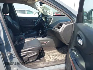 2015 Jeep Cherokee Trailhawk с VIN 1C4PJMBS7FW569497, выставлен на аукционе IAAI как лот 42744459 с пробегом 177 265 миль миль и . История ставок и продаж доступна на DreamBid. Изображение 5.