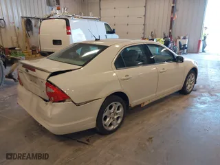 2010 Ford Fusion SE with VIN 3FAHP0HA8AR422679, listed as a IAAI auction lot 41891575 with 188,381 mi miles. Bid and sale history available at carsss.com. Image 4.