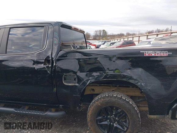 2021 Chevrolet Silverado 1500 LT Trail Boss with VIN 1GCPYFEDXMZ130455, listed as a IAAI auction lot 41140924 with 52,293 mi miles and . Bid and sale history available at DreamBid. Image 19.