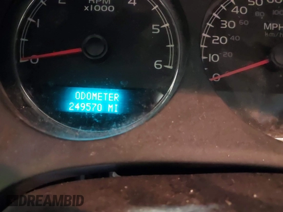 2007 Chevrolet Suburban LT with VIN 3GNFK16397G105953, listed as a IAAI auction lot 41621773 with 249,570 mi miles. Bid and sale history available at carsss.com. Image 7.