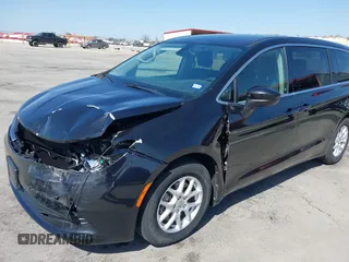 2017 Chrysler Pacifica Touring with VIN 2C4RC1DG6HR501164, listed as a IAAI auction lot 41863304 with 87,705 mi miles and . Bid and sale history available at DreamBid. Image 18.