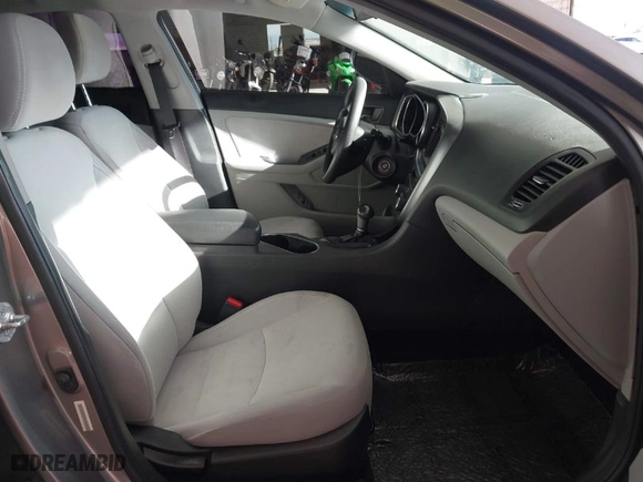 2015 Kia Optima LX with VIN 5XXGM4A77FG415572, listed as a IAAI auction lot 41611627 with 157,836 mi miles. Bid and sale history available at carsss.com. Image 5.