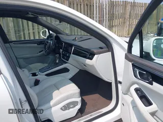 2019 Porsche Macan S с VIN WP1AB2A52KLB32441, выставлен на аукционе IAAI как лот 42388548 с пробегом 44 359 миль миль и . История ставок и продаж доступна на DreamBid. Изображение 5.