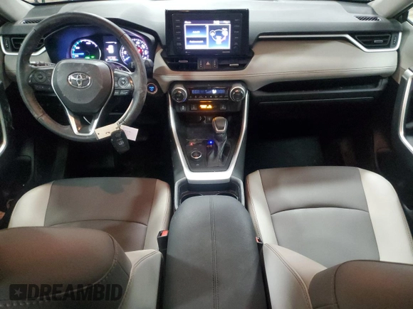 2021 Toyota RAV4 Hybrid LE with VIN 4T3B6RFV8MU009416, listed as a Copart auction lot 45218725 with 132,840 mi miles and Salvage Title. Bid and sale history available at carsss.com. Image 8.