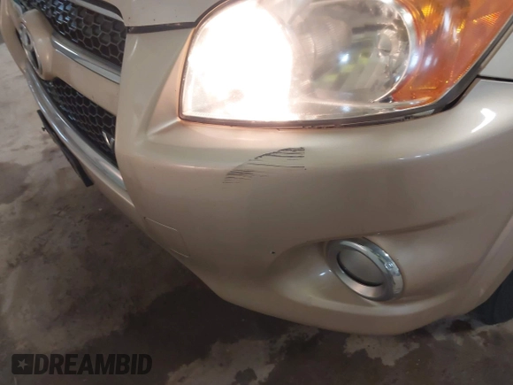 2010 Toyota RAV4 Limited with VIN JTMDK4DV3AD012064, listed as a IAAI auction lot 42506983 with 189,034 mi miles and . Bid and sale history available at DreamBid. Image 6.