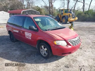 2005 Chrysler Town & Country LX with VIN 2C4GP44R05R133669, listed as a IAAI auction lot 41844357 with 321,419 mi miles. Bid and sale history available at carsss.com. Image 1.