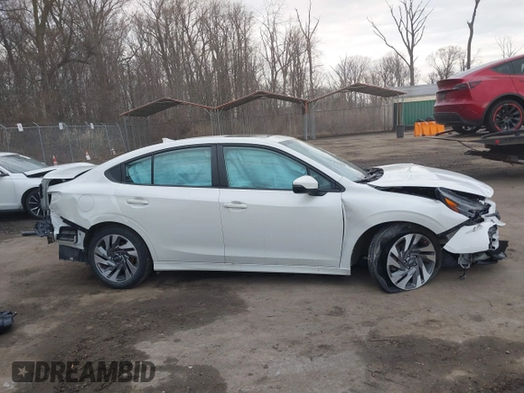 2024 Subaru Legacy Limited z VIN 4S3BWAN65R3007144, wystawiony jako IAAI lot #41664754 z przebiegiem 21 903 mil mil oraz . Historia ofert i sprzedaży dostępna na DreamBid. Obrazek 13.