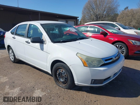 2008 Ford Focus S with VIN 1FAHP34N18W287160, listed as a IAAI auction lot 41783852 with 134,986 mi miles. Bid and sale history available at carsss.com. Image 1.