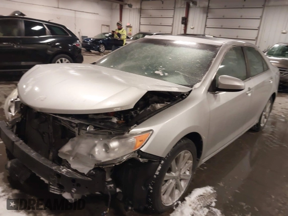 2014 Toyota Camry L with VIN 4T4BF1FK4ER412428, listed as a IAAI auction lot 41573095 with 130,000 mi miles. Bid and sale history available at carsss.com. Image 17.