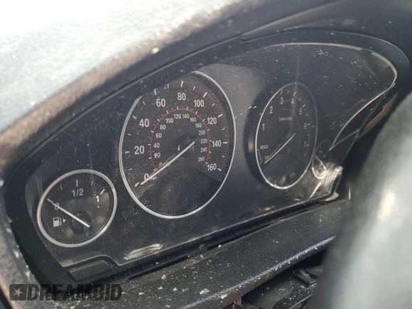 2013 BMW 3 Series 328i xDrive with VIN WBA3B5G51DNS01059, listed as a Copart auction lot 53052185 with Not provided miles and Clean title. Bid and sale history available at DreamBid. Image 9.