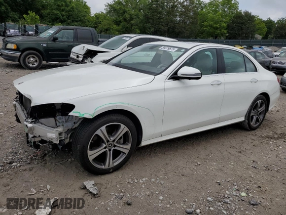 2019 Mercedes-Benz E 300 z VIN WDDZF4KBXKA489277, wystawiony jako Copart lot #58079675 z przebiegiem 75 384 mil mil oraz Szkoda całkowita • Salvage title. Historia ofert i sprzedaży dostępna na DreamBid. Obrazek 1.