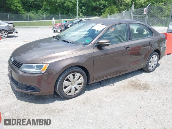 2011 Volkswagen Jetta SE with VIN 3VWDZ7AJ8BM054070, listed as a IAAI auction lot 42430921 with 172,852 mi miles and . Bid and sale history available at DreamBid. Image 2.