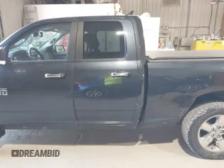 2017 Ram 1500 Big Horn z VIN 1C6RR7GT2HS549373, wystawiony jako IAAI lot #41974596 z przebiegiem 100 546 mil mil oraz . Historia ofert i sprzedaży dostępna na DreamBid. Obrazek 14.