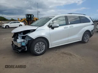 2024 Toyota Sienna XLE with VIN 5TDJRKEC3RS215567, listed as a Copart auction lot 79140354 with 9,989 mi miles and Clean title. Bid and sale history available at DreamBid. Image 1.
