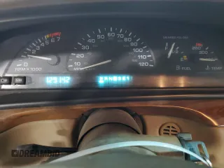 1995 Oldsmobile LSS z VIN 1G3HY5215SH307862, wystawiony jako Copart lot #69297244 z przebiegiem 129 142 mil mil oraz Szkody całkowita. Historia ofert i sprzedaży dostępna na DreamBid. Obrazek 9.