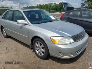 2000 Toyota Avalon XL z VIN 4T1BF28B8YU103644, wystawiony jako IAAI lot #42167780 z przebiegiem 209 787 mil mil oraz . Historia ofert i sprzedaży dostępna na DreamBid. Obrazek 1.
