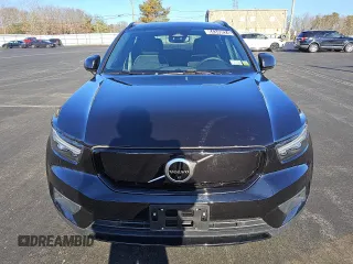 2021 Volvo XC40 z VIN YV4ED3UR3M2609918, wystawiony jako Copart lot #84349024 z przebiegiem 32 934 mil mil oraz Czysty tytuł • Clean title. Historia ofert i sprzedaży dostępna na DreamBid. Obrazek 5.