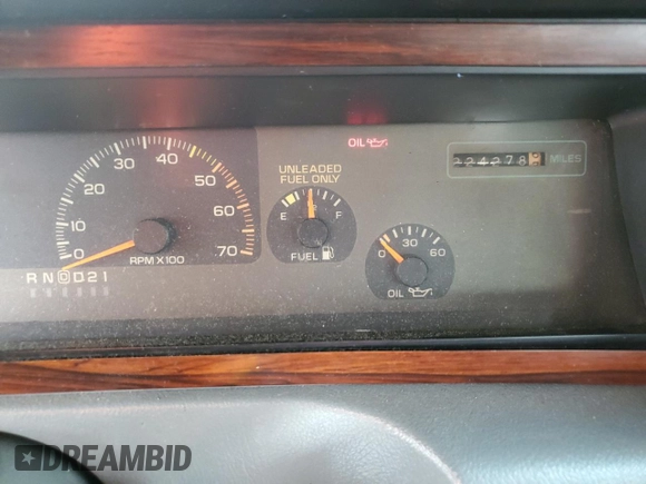 1991 Chevrolet Caprice z VIN 1G1BN53E1MW223013, wystawiony jako Copart lot #49857604 z przebiegiem 224 278 mil mil oraz Szkoda całkowita • Salvage title. Historia ofert i sprzedaży dostępna na DreamBid. Obrazek 9.