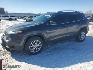 2016 Jeep Cherokee Latitude with VIN 1C4PJMCS6GW148693, listed as a Copart auction lot 45582395 with 114,271 mi miles and Salvage Title. Bid and sale history available at carsss.com. Image 1.