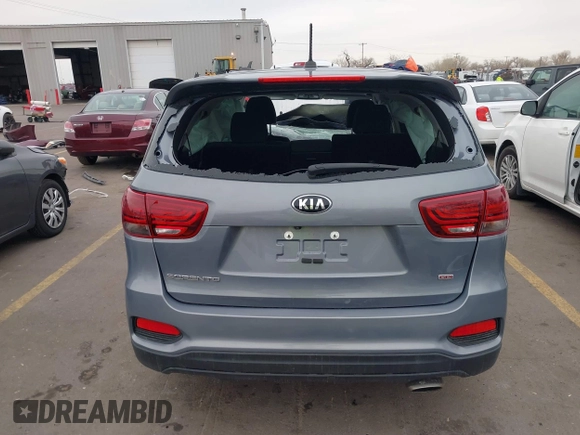 2020 Kia Sorento LX with VIN 5XYPG4A33LG623783, listed as a IAAI auction lot 41425268 with 39,284 mi miles. Bid and sale history available at carsss.com. Image 16.