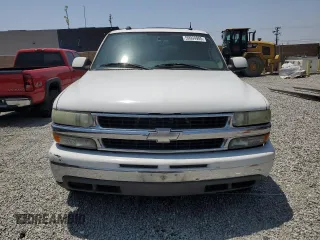 2004 Chevrolet Tahoe LS z VIN 1GNEC13T94R165160, wystawiony jako Copart lot #59994985 z przebiegiem 303 473 mil mil oraz Szkoda całkowita • Salvage title. Historia ofert i sprzedaży dostępna na DreamBid. Obrazek 5.
