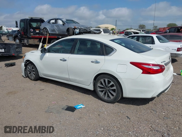 2017 Nissan Altima 2.5 SV with VIN 1N4AL3AP2HC272235, listed as a IAAI auction lot 41869314 with 52,705 mi miles. Bid and sale history available at carsss.com. Image 3.