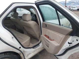 2005 Cadillac STS z VIN 1G6DC67A250231552, wystawiony jako IAAI lot #41765312 z przebiegiem 201 611 mil mil oraz . Historia ofert i sprzedaży dostępna na DreamBid. Obrazek 8.