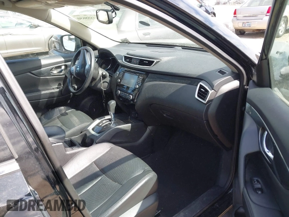 2015 Nissan Rogue SL with VIN 5N1AT2MV6FC787987, listed as a IAAI auction lot 41888650 with 140,600 mi miles. Bid and sale history available at carsss.com. Image 5.